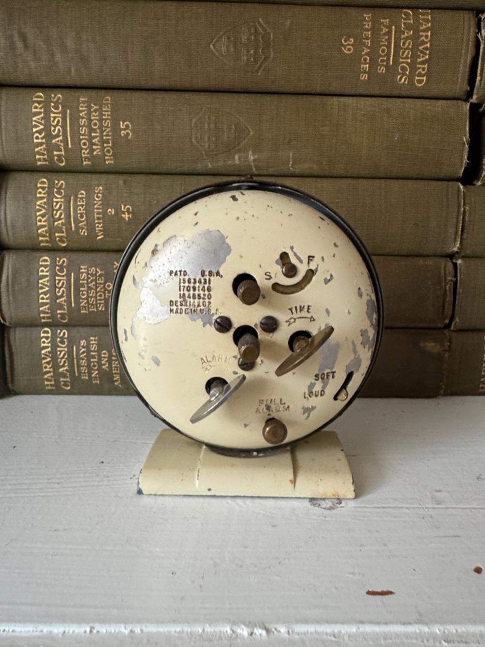Baby Ben Westclox Cream and Gold Vintage-Style Wall Clock - Picture 2 of 4